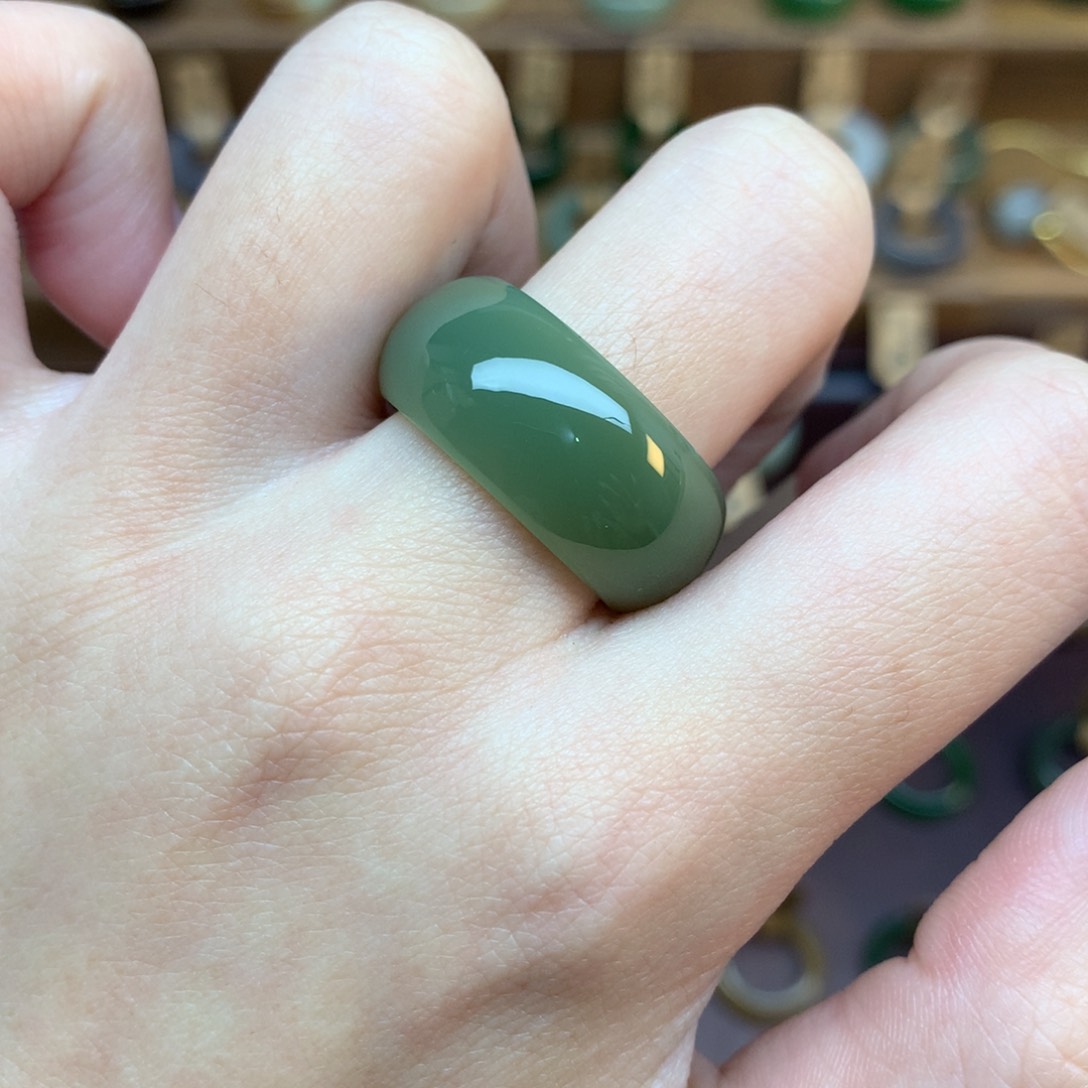 和田玉戒指未镶嵌