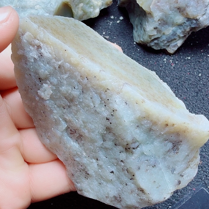 未镶嵌和田玉（糖玉）珠宝半成品