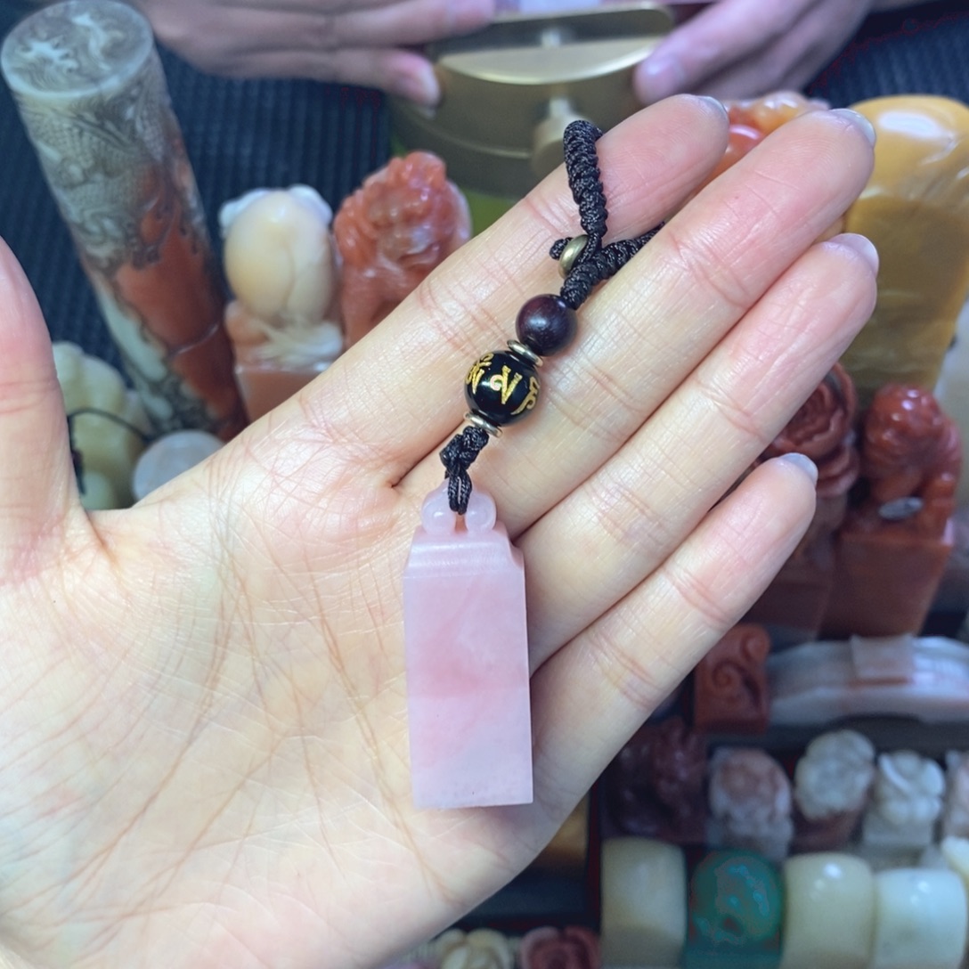 寿山石印石粉冻石