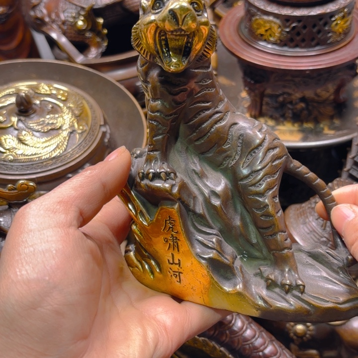 铜器摆件收收藏藏