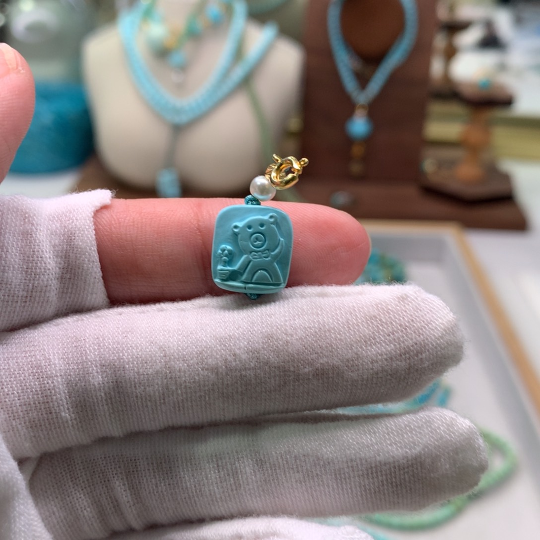 绿松石配饰未镶嵌