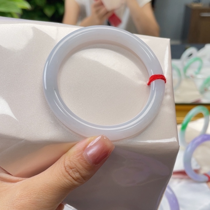 翡翠手镯未镶嵌55.5圆条