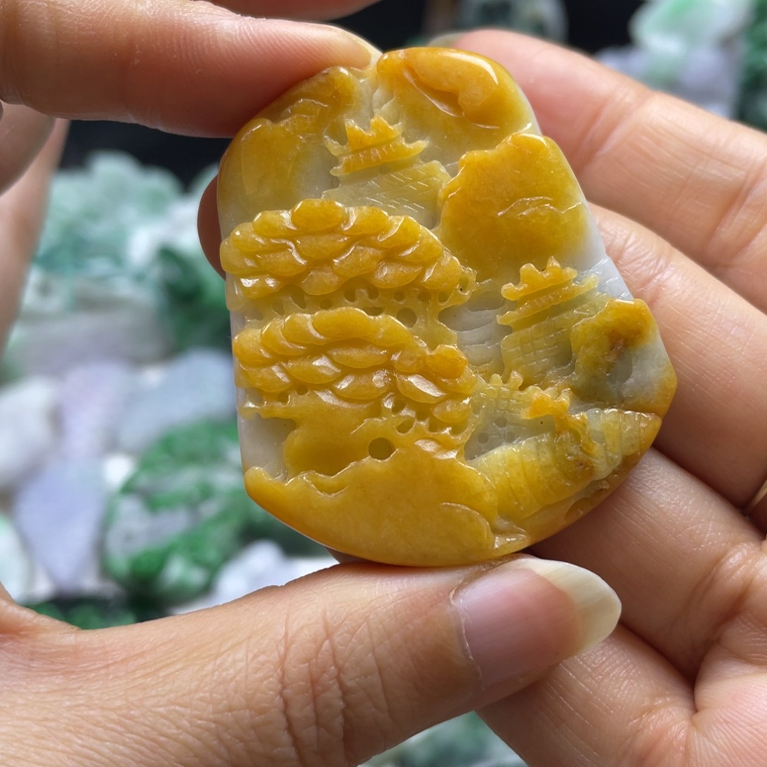 翡翠颈饰未镶嵌牌子