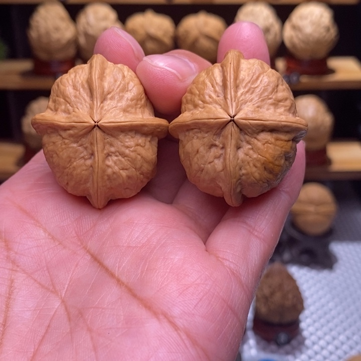****️木质类云铁神木王鼎底有修80号