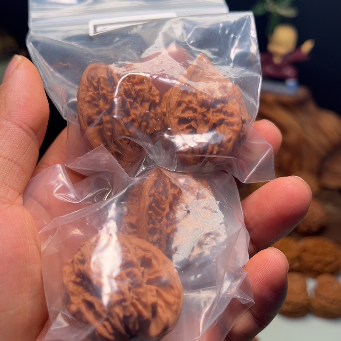 卓***吊坠文玩核桃川云