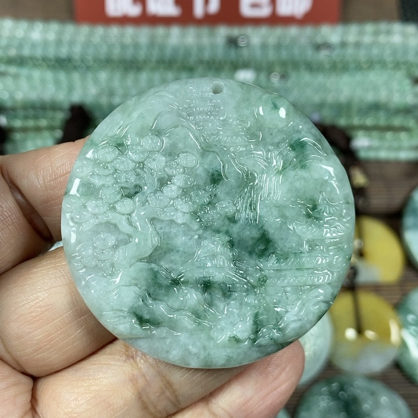 【闪购商品】翡翠颈饰未镶嵌玉吊坠翡翠玉圆形山水牌