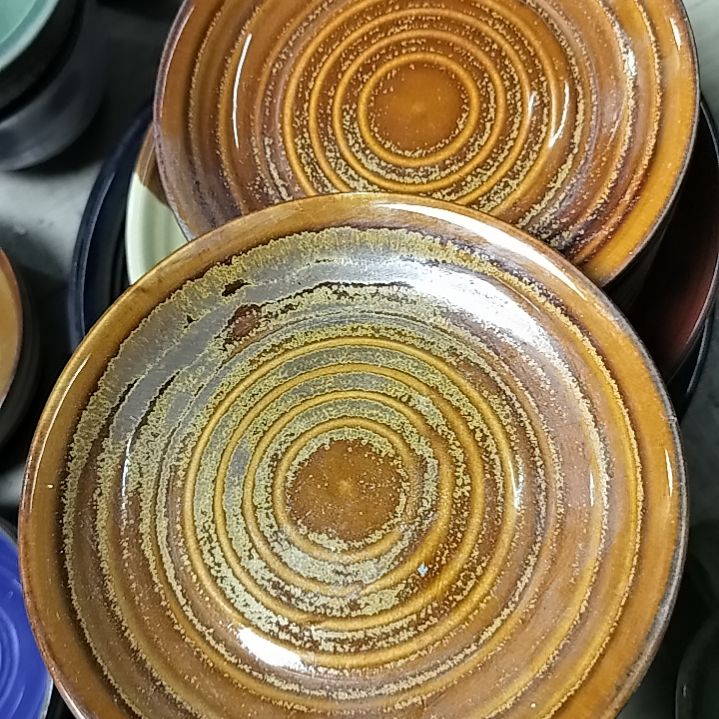 盘瓷片陶瓷杯盘壶碗都有