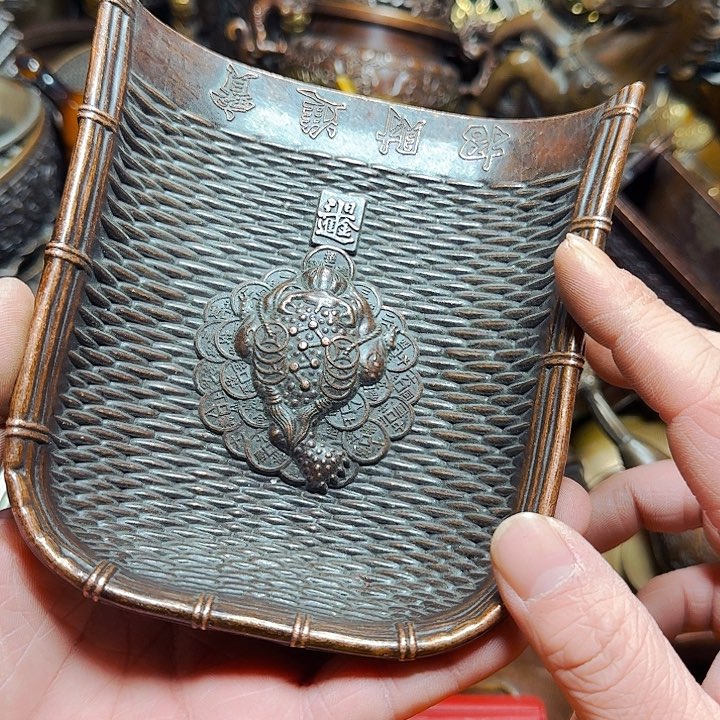 铜器摆件收收藏藏