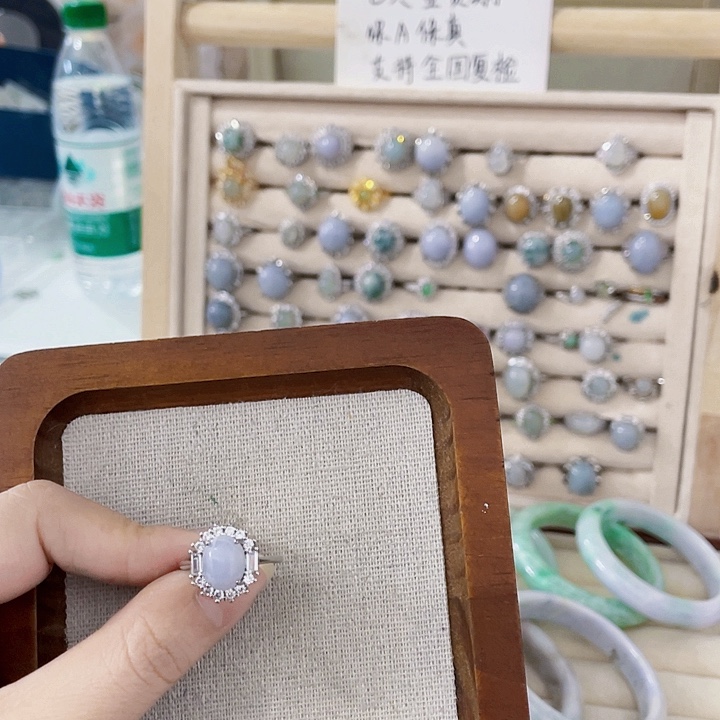 翡翠未镶嵌颈饰天然翡翠Ａ货