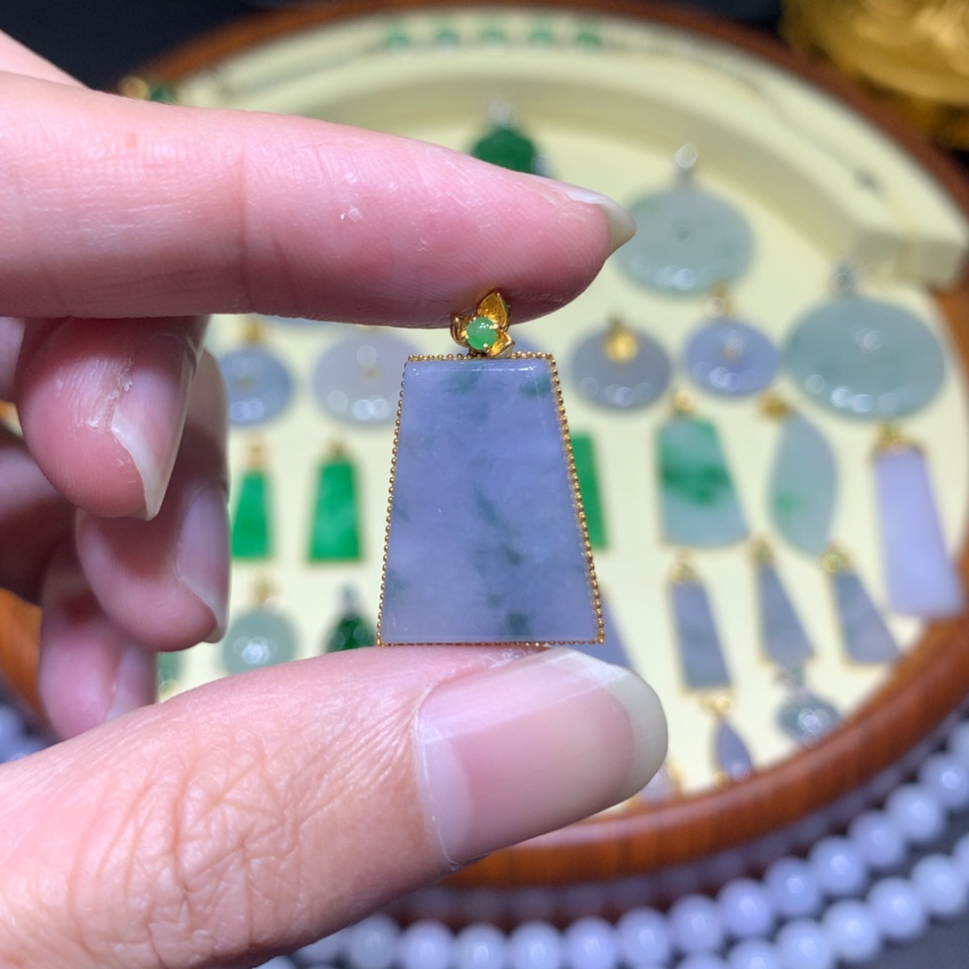 翡翠吊坠(不含链)未镶嵌