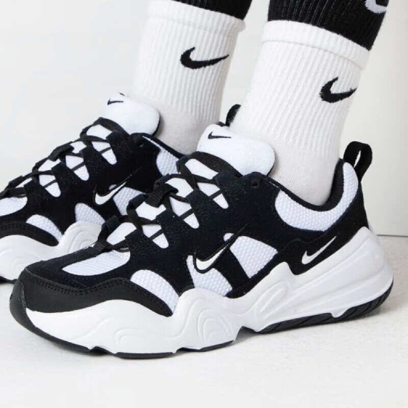 NIKE/耐克 Tech Hera女鞋低帮运动舒适百搭生活休闲鞋DR9761-101