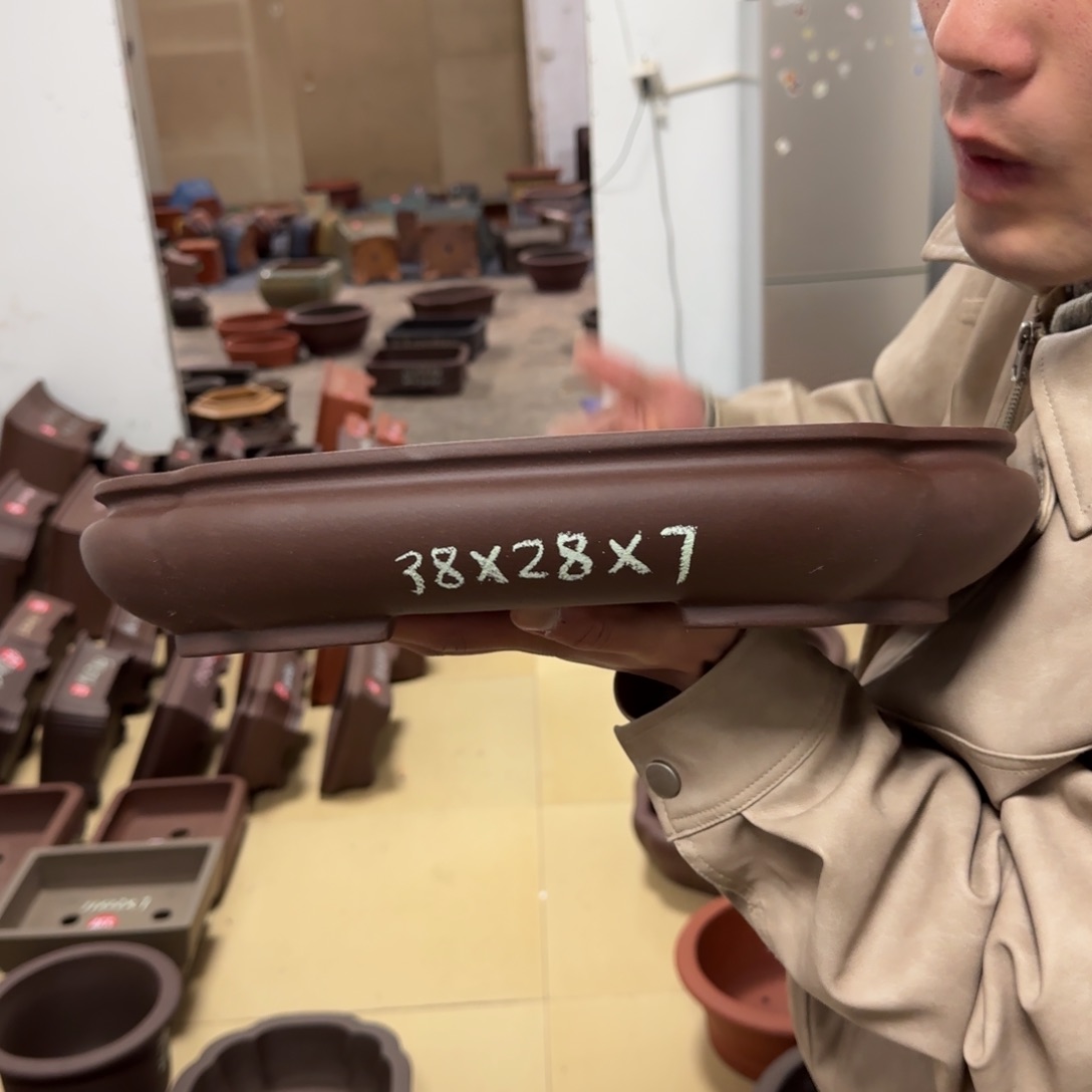 紫砂花盆呜呜呜呜