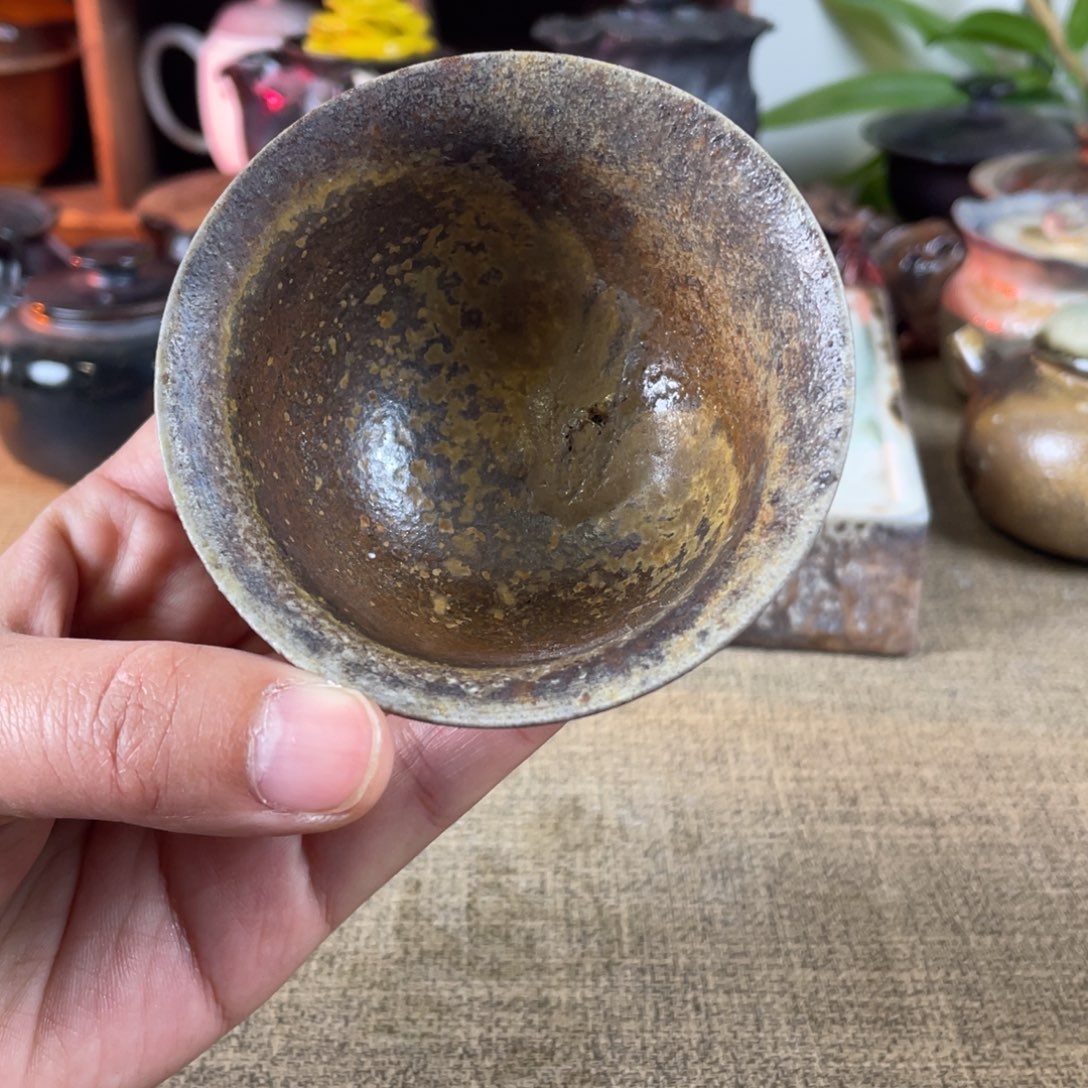 上****鲤26陶泥。    杯子。   柴烧