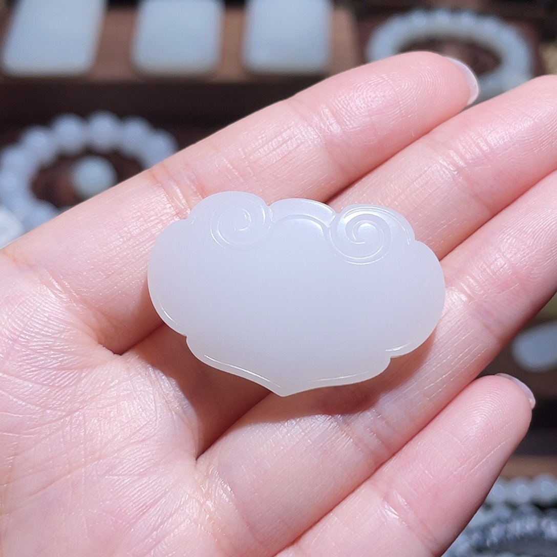 和田玉（子料）未镶嵌颈饰