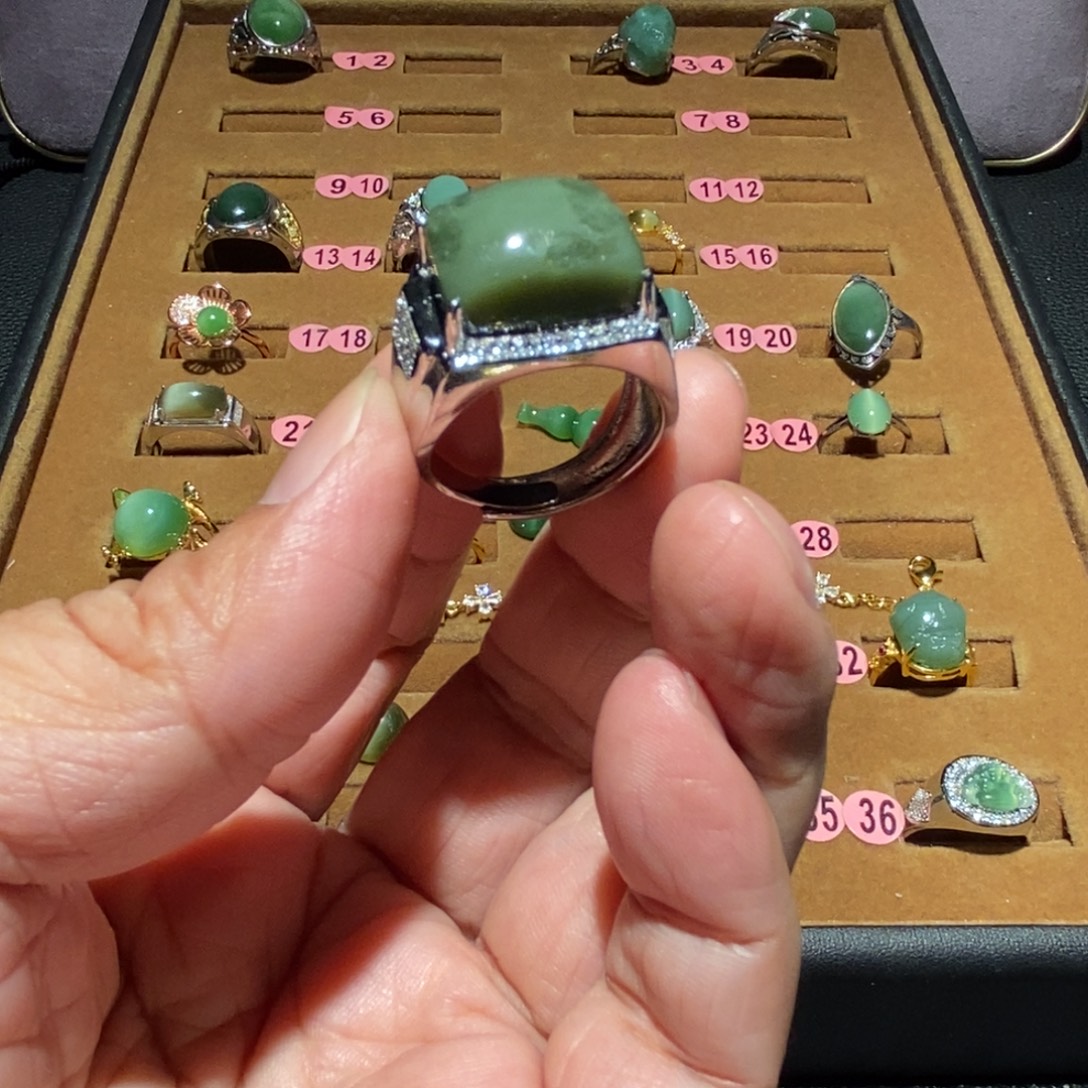 和田玉未镶嵌珠宝半成品