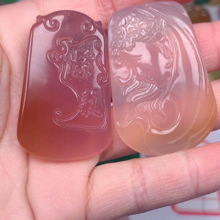 玛瑙/玉髓颈饰未镶嵌雨***虹