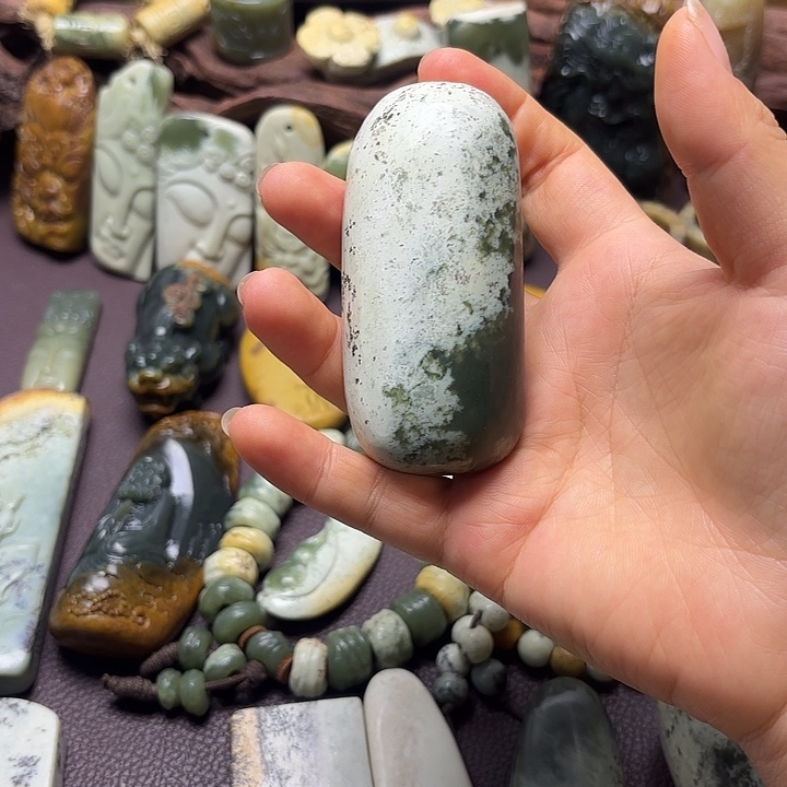 相***湖岫岩河磨玉（透闪石质玉）未镶嵌挂件