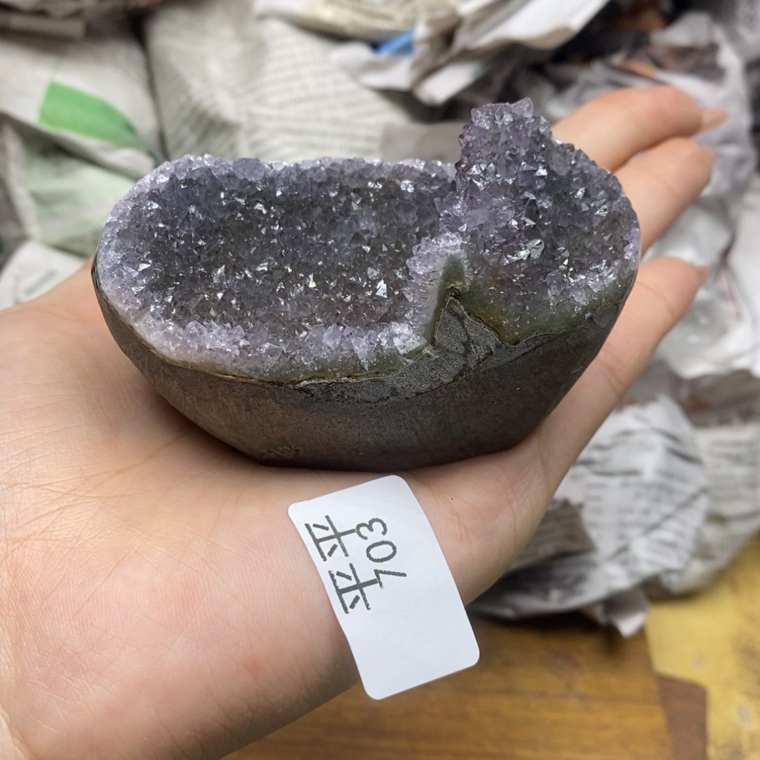 乌拉圭未镶嵌紫晶