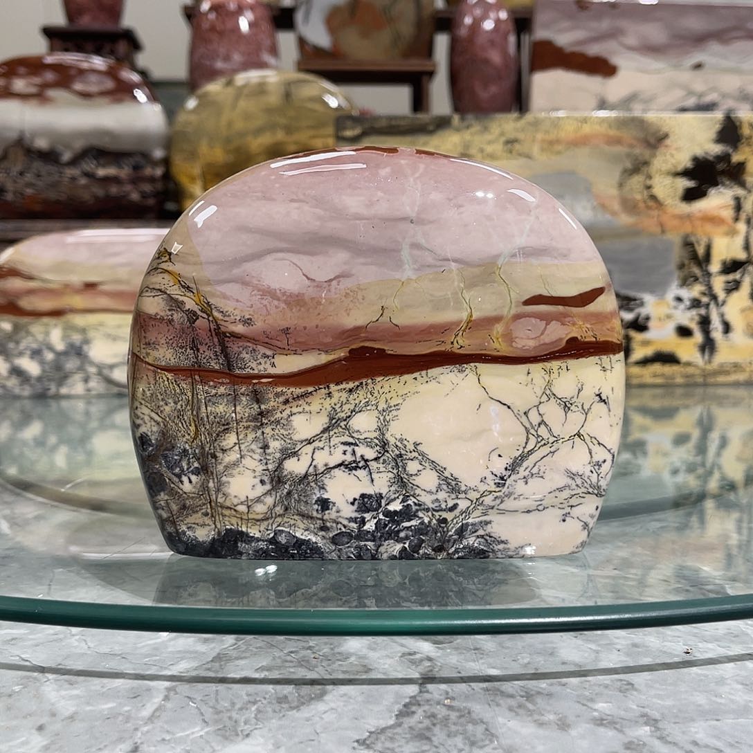 广西石海****）国画石摆件