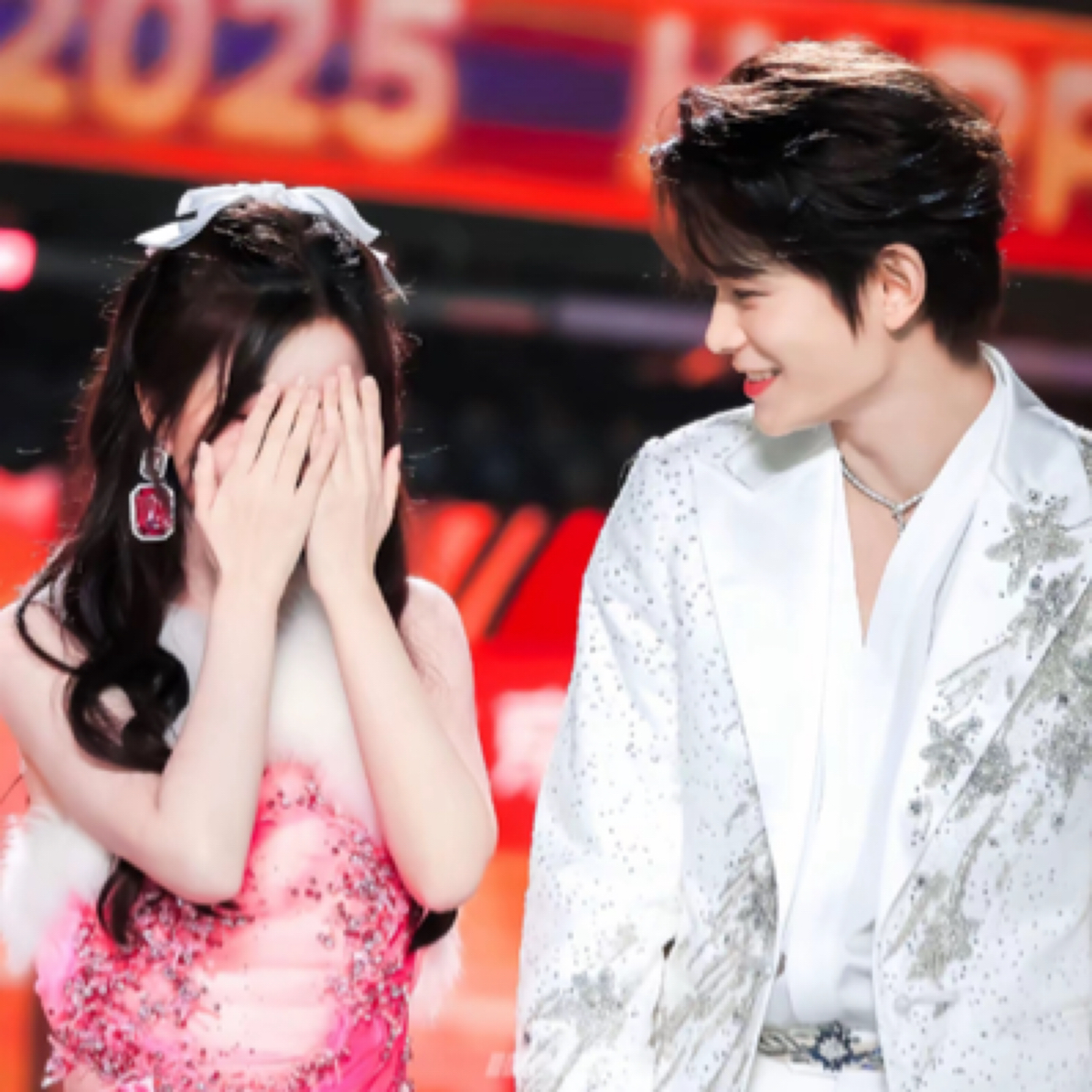 禹宙中欣双人站卡抽抽乐