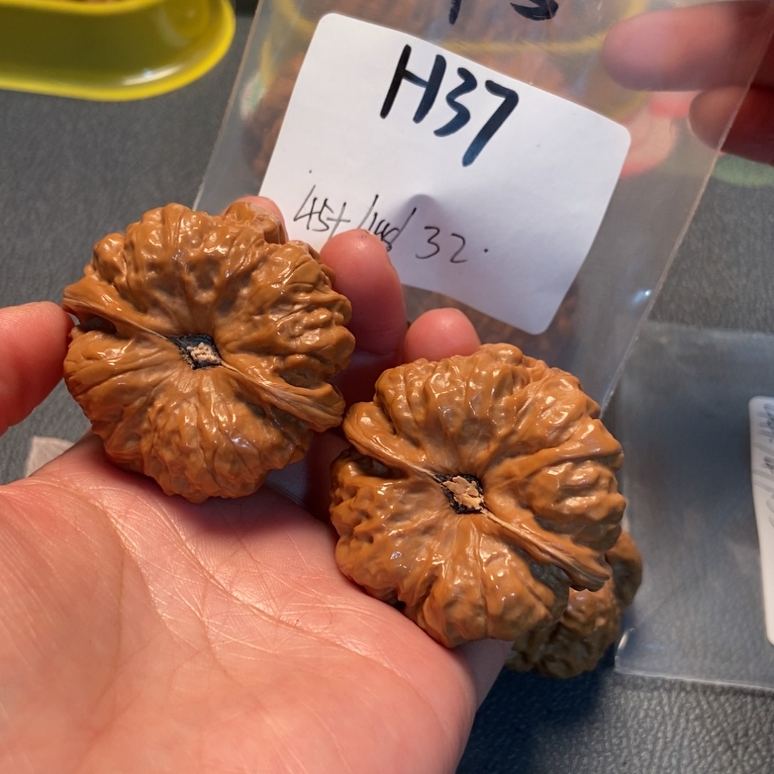 文玩核桃吊坠蛤蟆