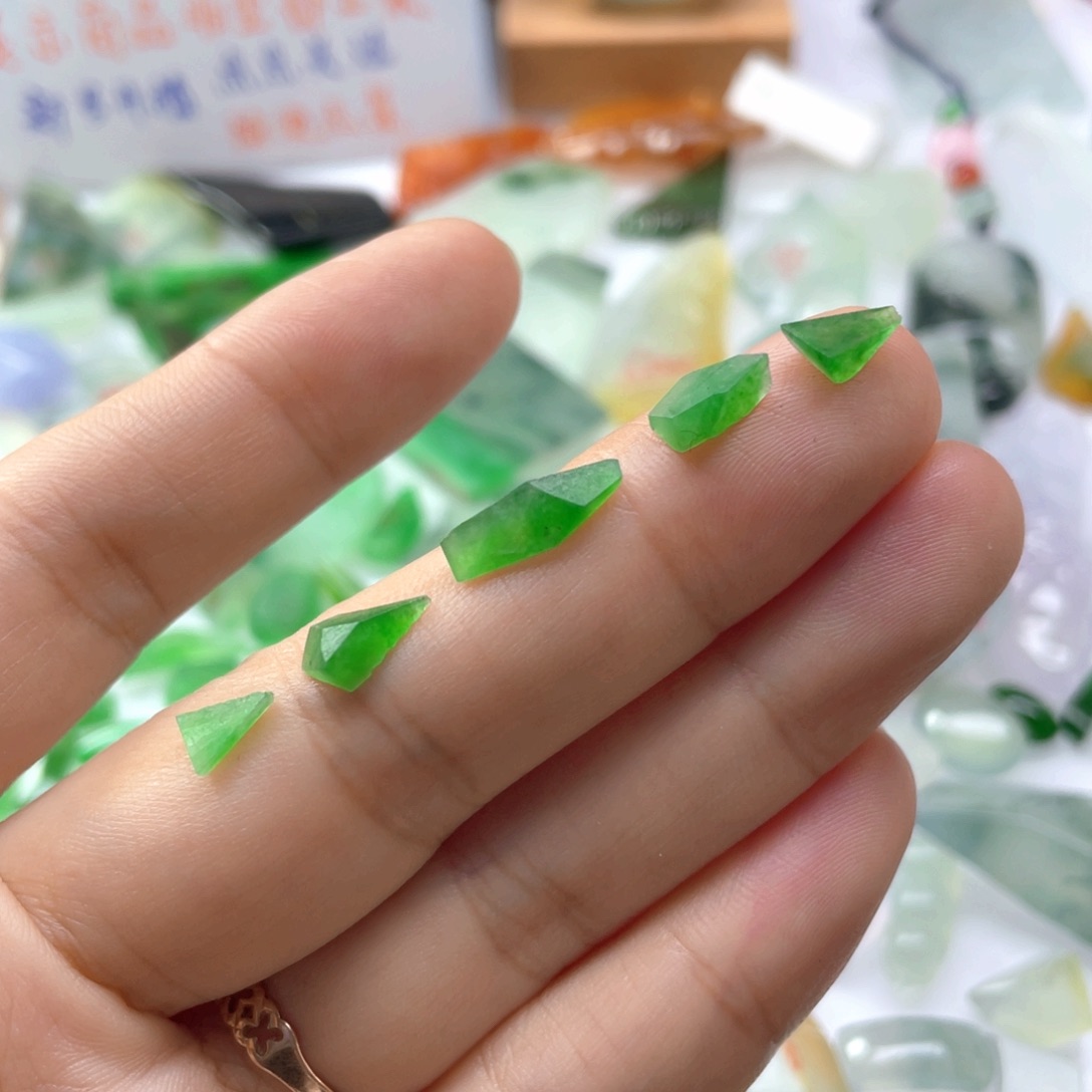 定制翡翠未镶嵌天然缅甸翡翠