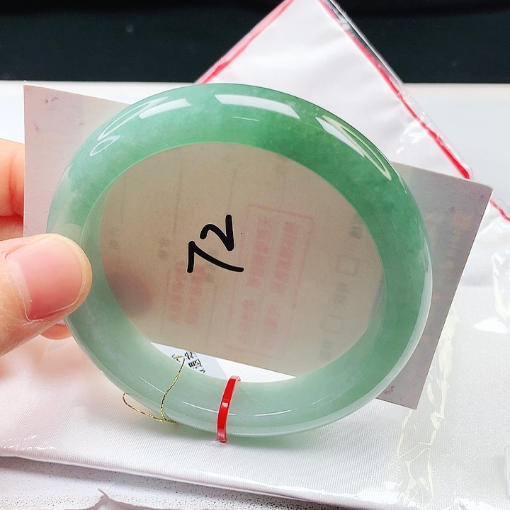 翡翠手镯未镶嵌59➕圈口