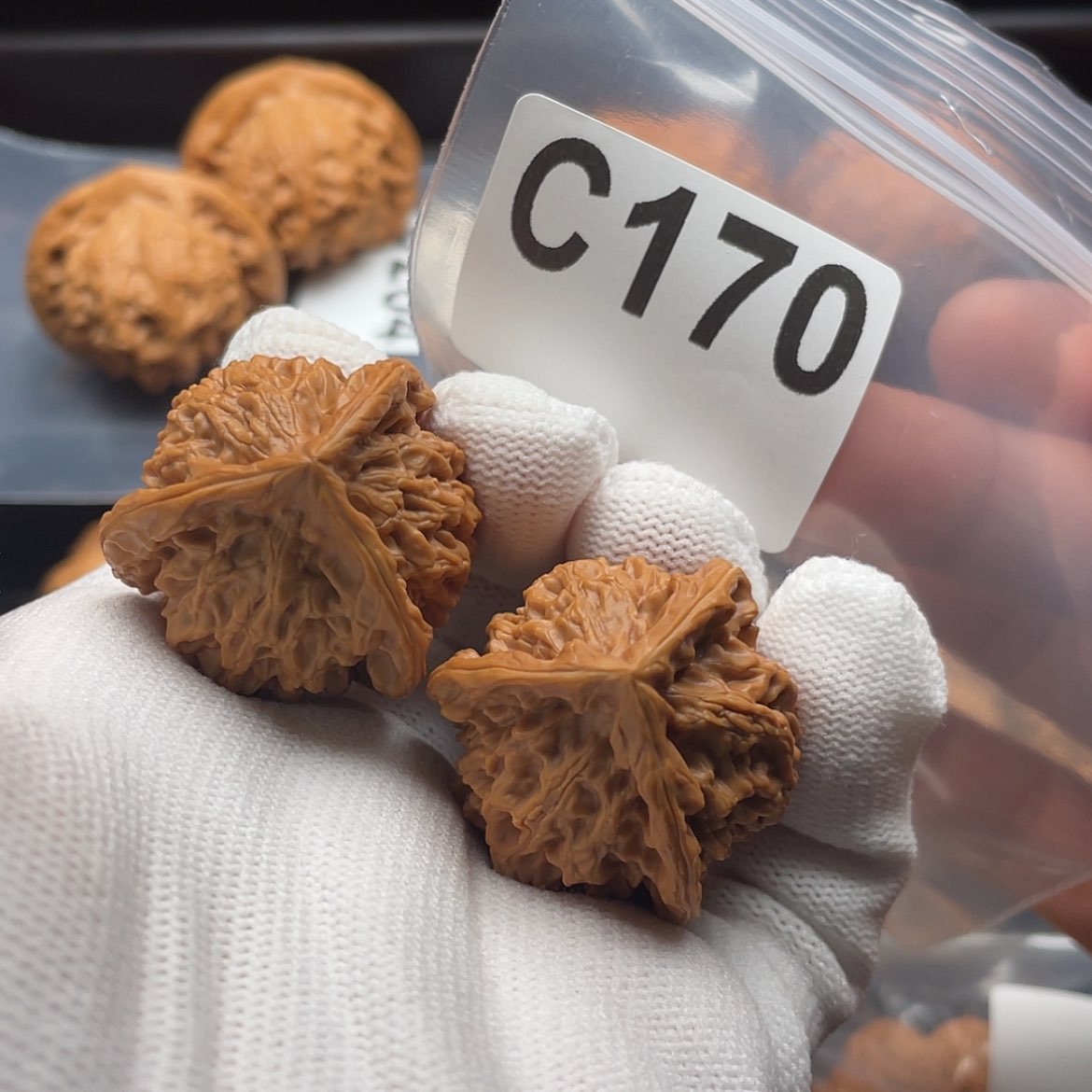 【闪购商品】文玩核桃吊坠C170三棱33