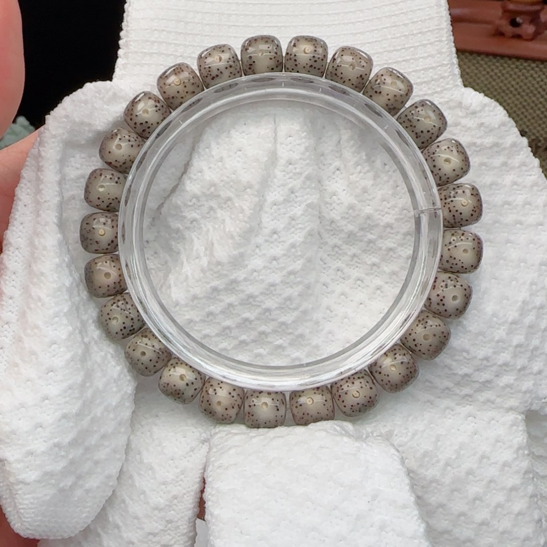 星月菩提手串糯冰灰皮果冻针尖星9*8