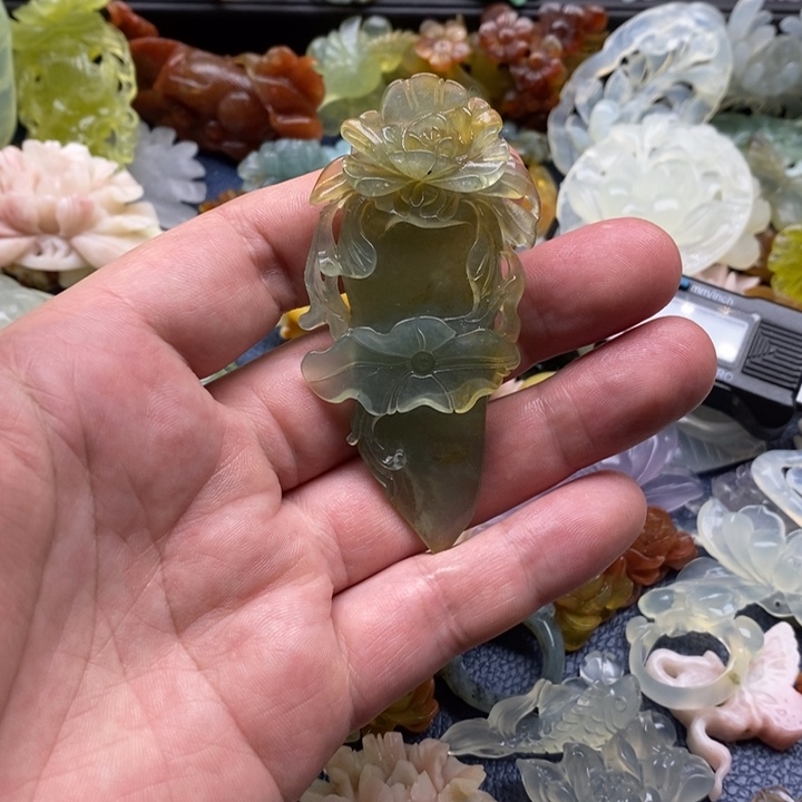 蛇纹石玉合金颈饰