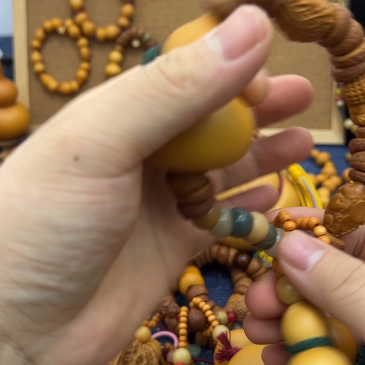 ****‍大叶紫檀（黑酸枝木类）