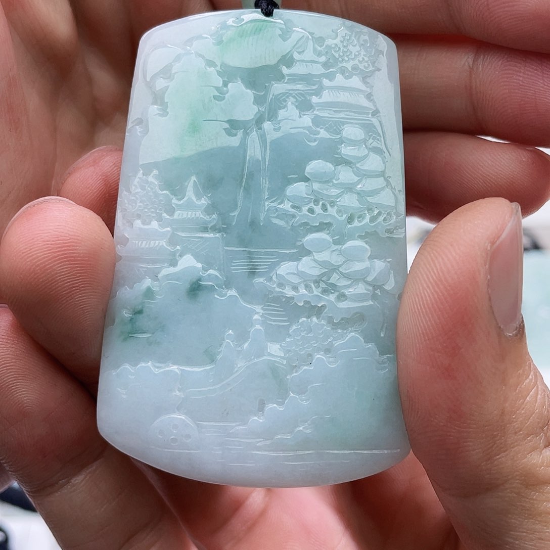 颈饰未镶嵌翡翠依**夕翡翠