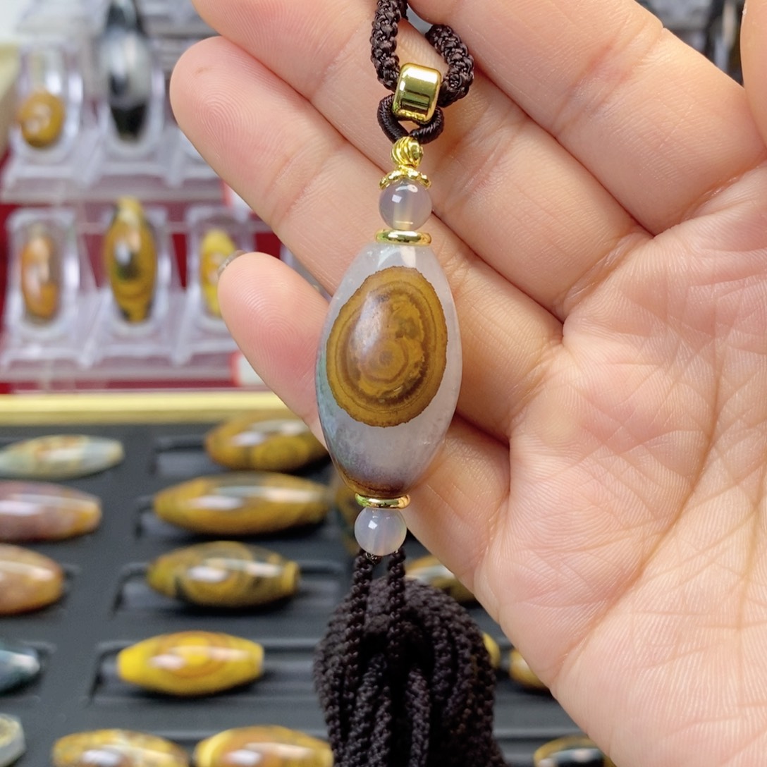 玛瑙/玉髓颈饰合金