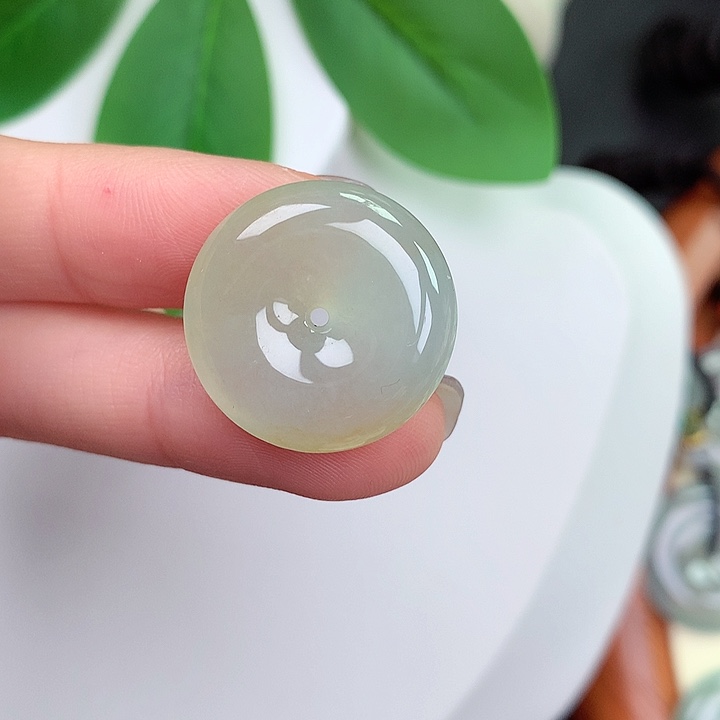 颈饰未镶嵌翡翠20.8-5.7mm