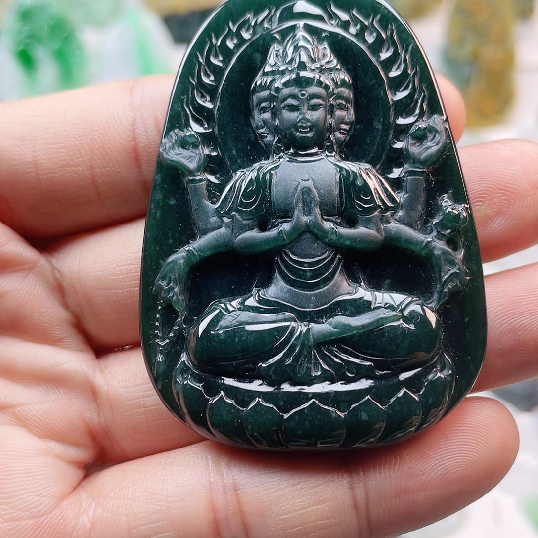 翡翠颈饰未镶嵌千手