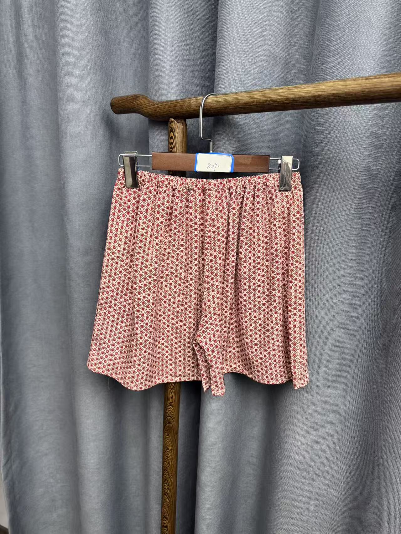 夏季新款时尚休闲桑蚕丝居家打底短裤R090