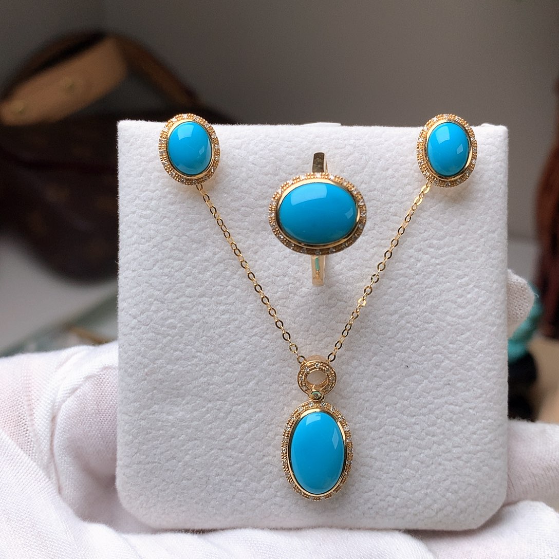 绿松石珠宝奇石18K金镶嵌