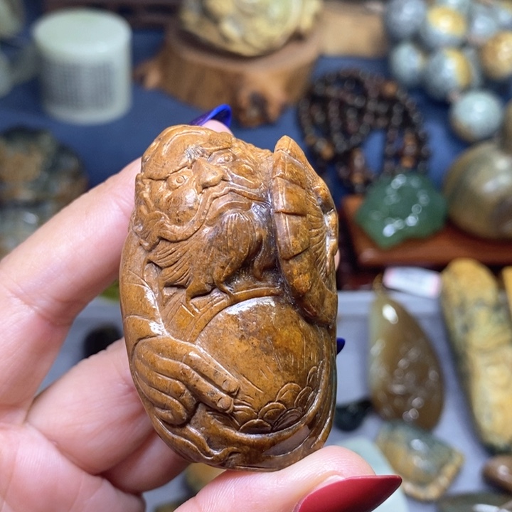 岫岩河磨玉（透闪石质玉）把件未镶嵌