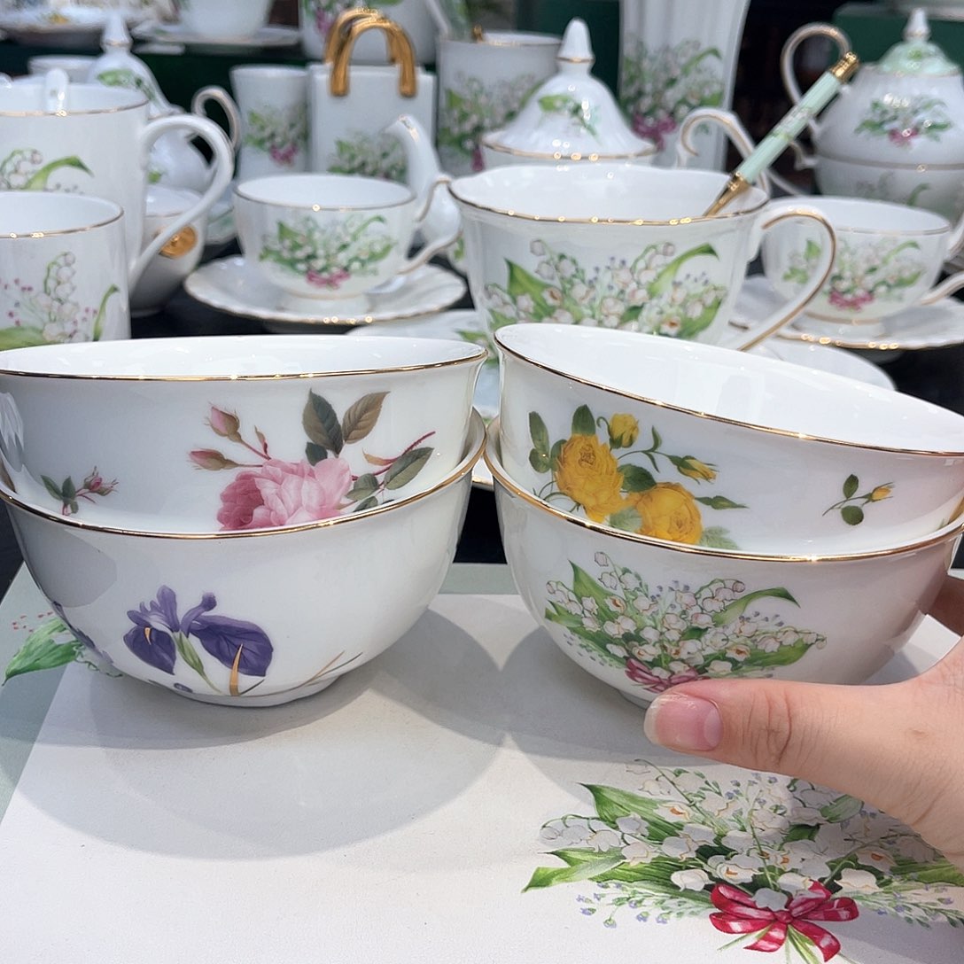 骨瓷四个饭碗————————————-