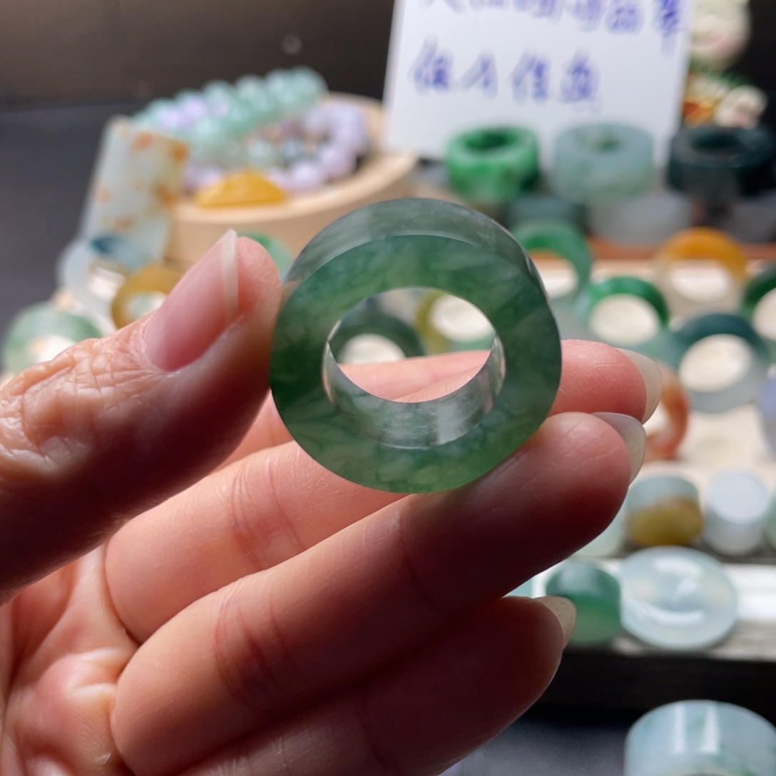 祖***爹定制翡翠未镶嵌翡翠