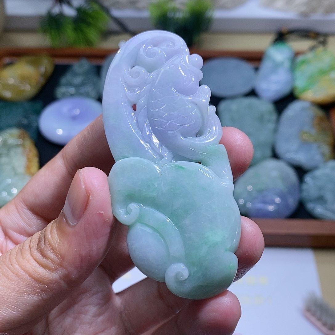 【闪购商品】翡翠颈饰未镶嵌鱼