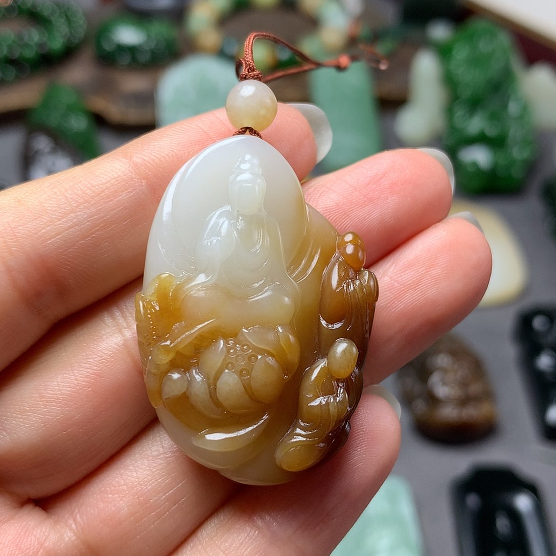 和田玉颈饰未镶嵌