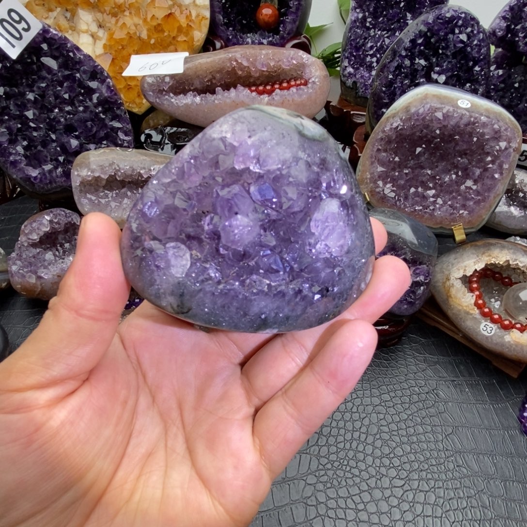 紫晶大型摆件（非配饰）未镶嵌