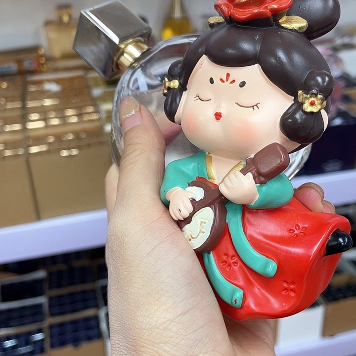 瓷片香奶奶粉邂逅陶瓷娃娃