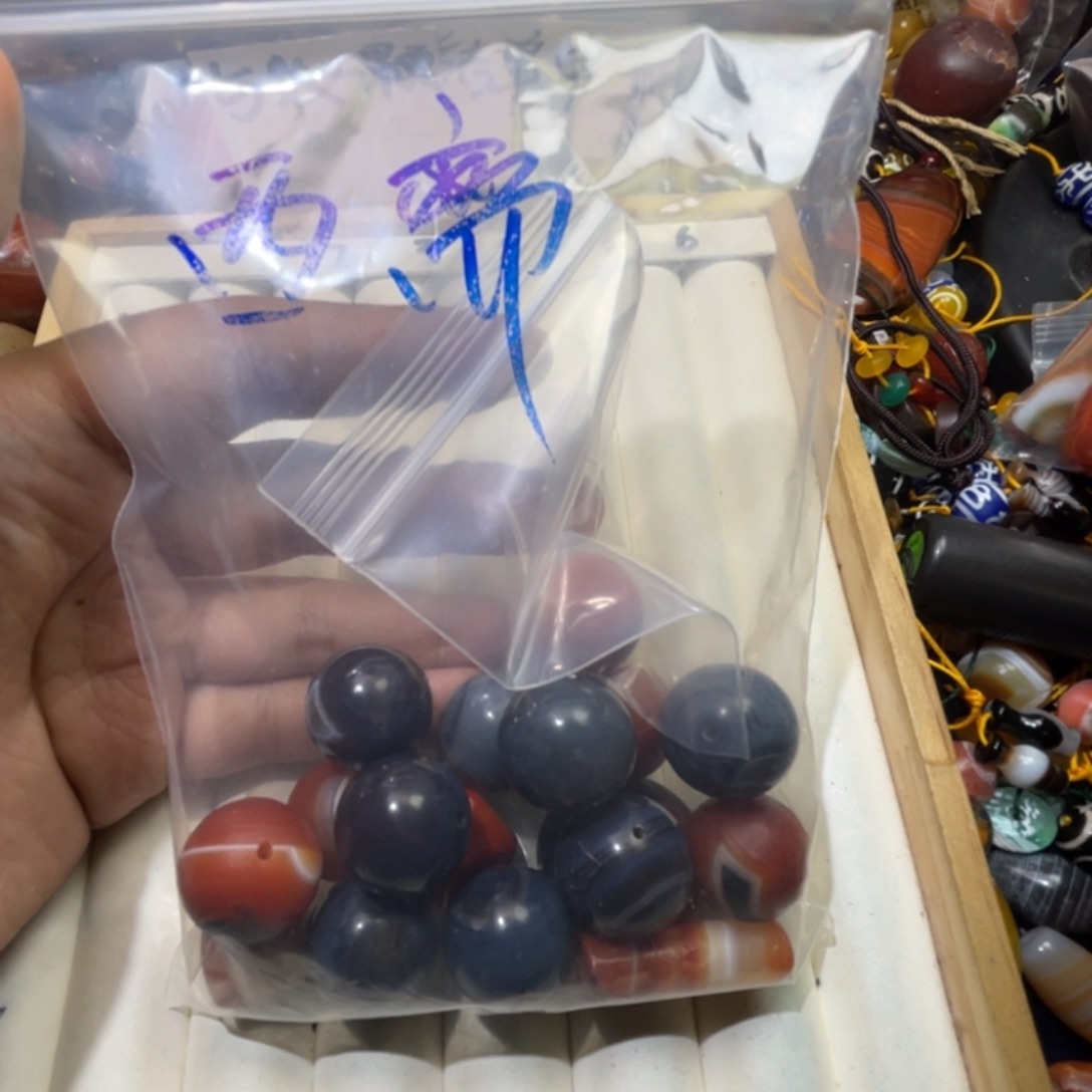 西***斋玛瑙/玉髓未镶嵌珠宝半成品