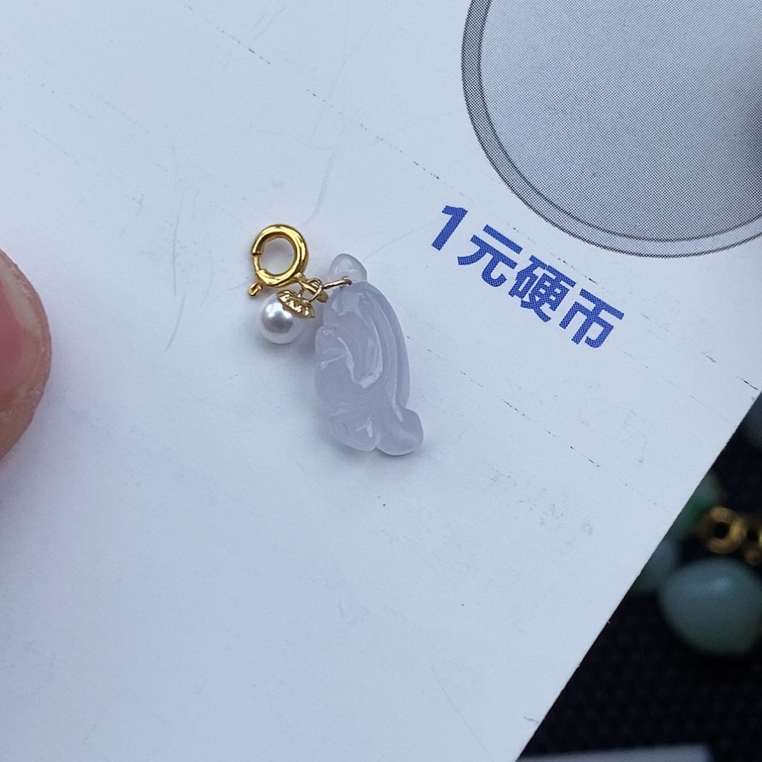 翡翠颈饰18K金镶嵌白菜