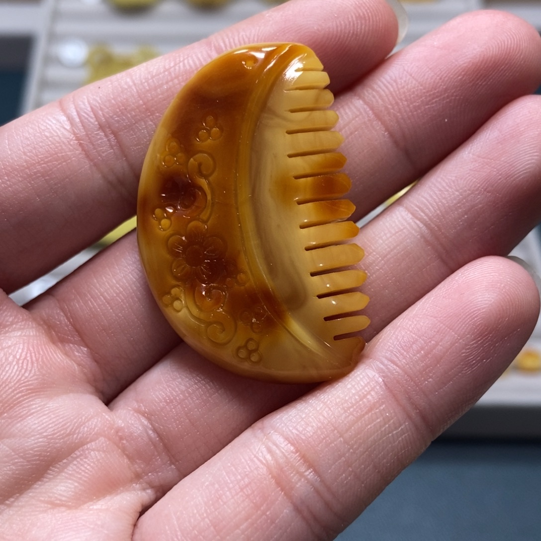 未镶嵌琥珀裸石天然琥珀蜜蜡吊坠