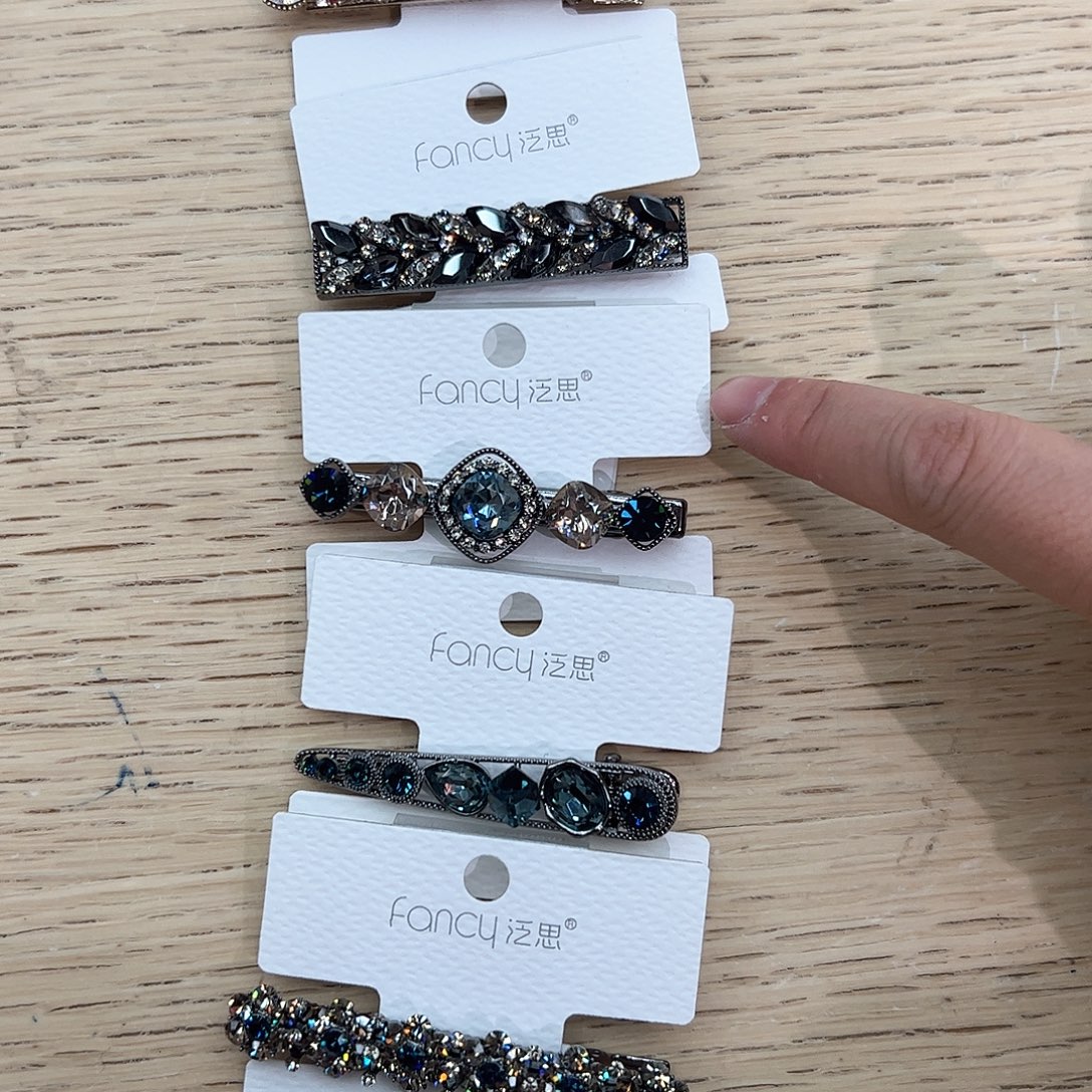 布艺非金属5个压夹