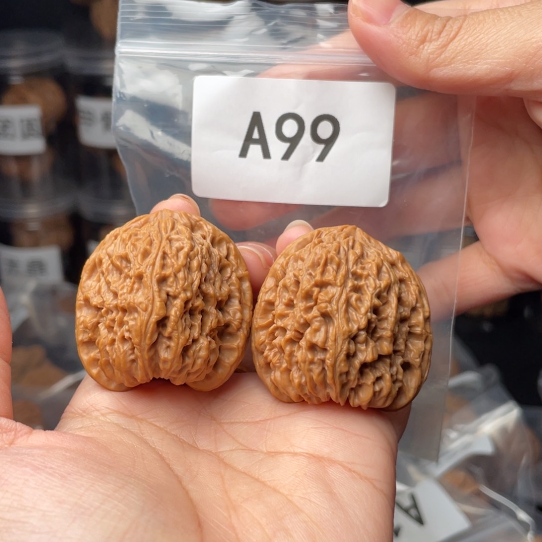 文玩核桃把件全品39凹底南将