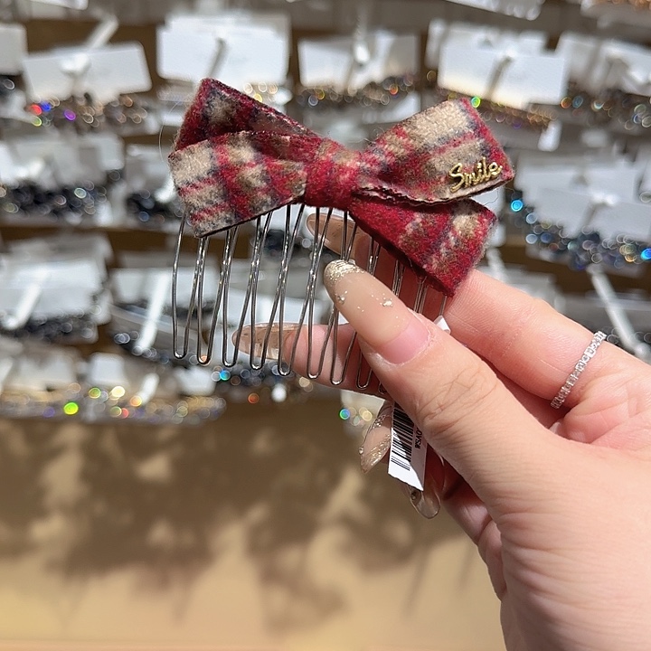 红色格子蝴蝶结插梳